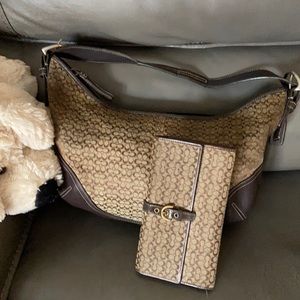 Original coach purse and wallet